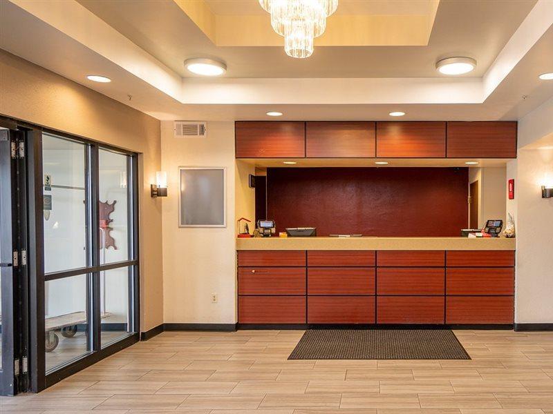 Red Roof Inn & Suites Indianapolis Airport Exteriör bild