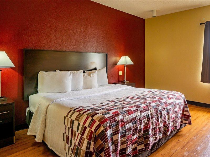 Red Roof Inn & Suites Indianapolis Airport Exteriör bild
