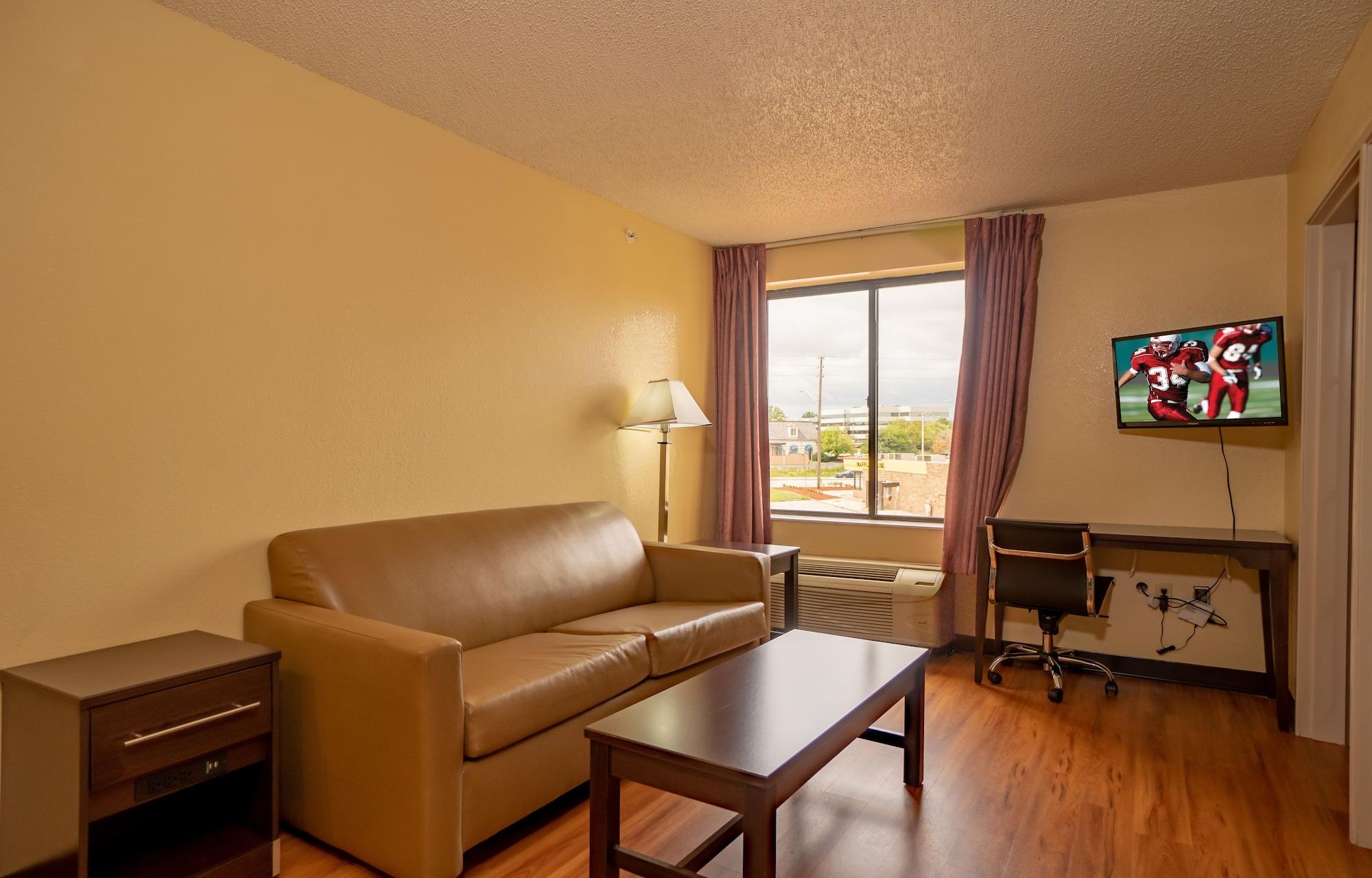 Red Roof Inn & Suites Indianapolis Airport Exteriör bild