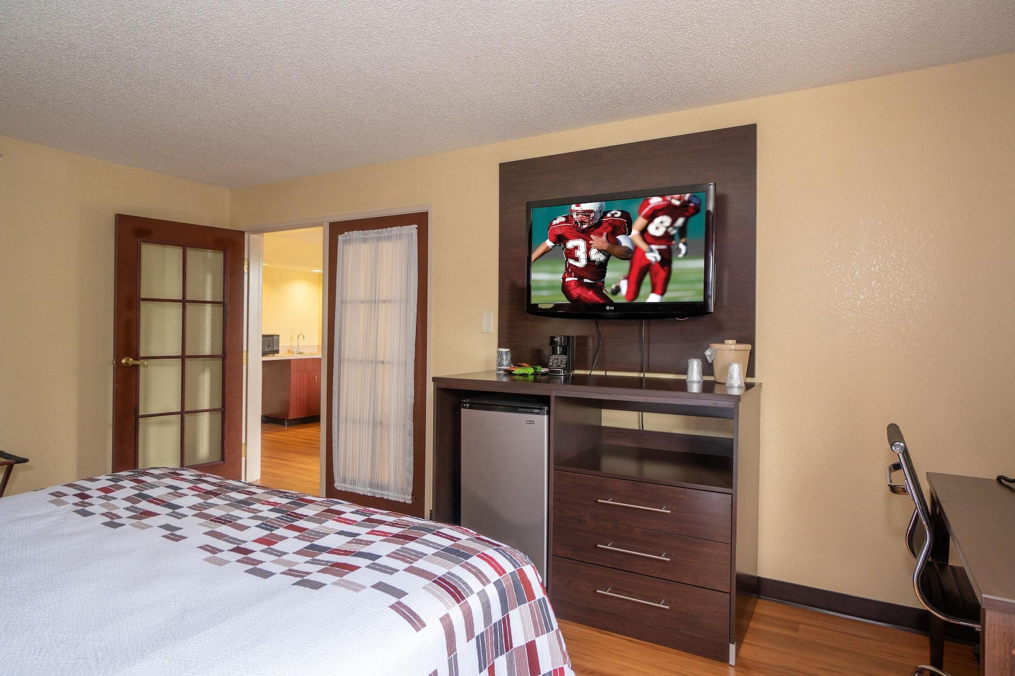 Red Roof Inn & Suites Indianapolis Airport Exteriör bild