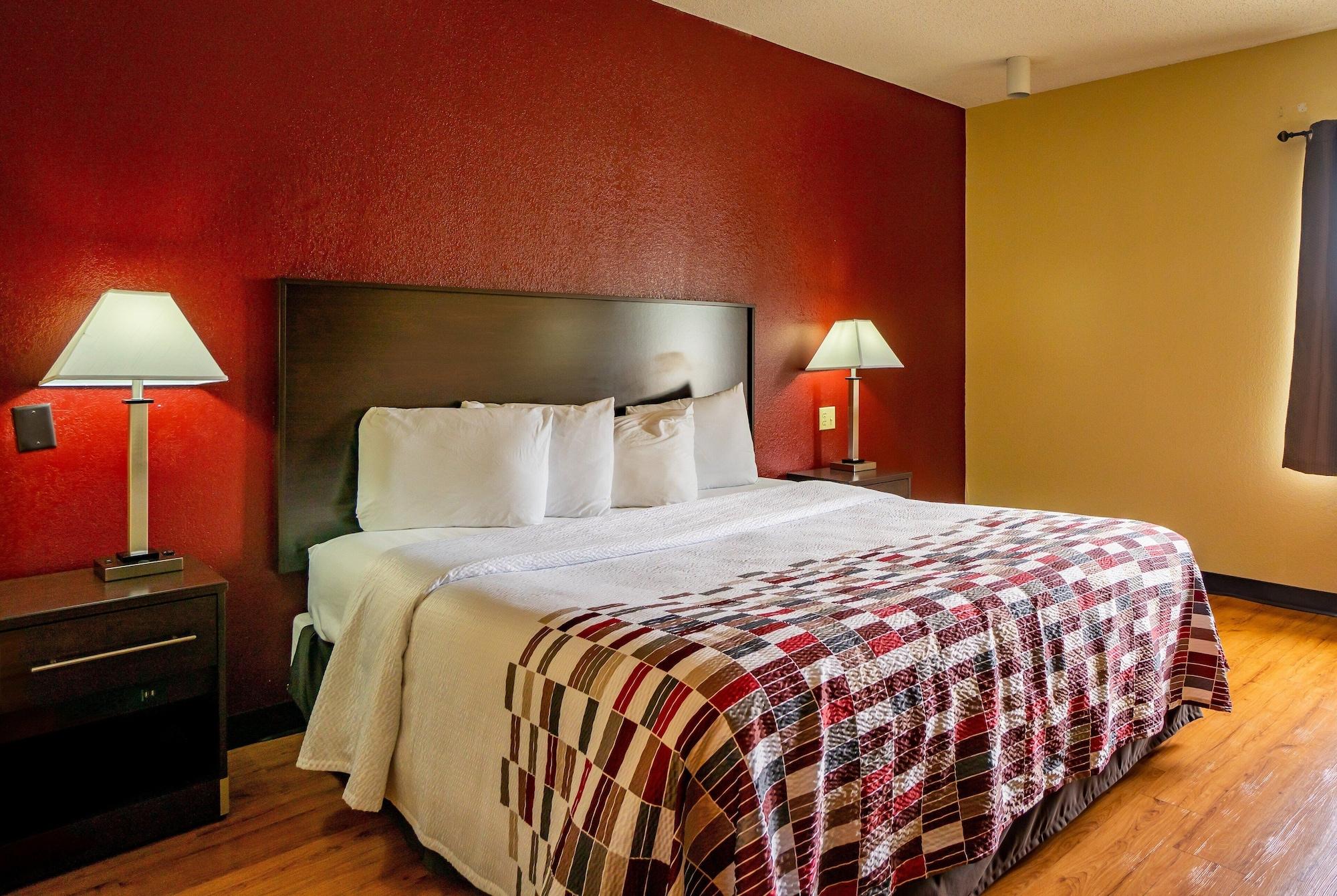 Red Roof Inn & Suites Indianapolis Airport Exteriör bild