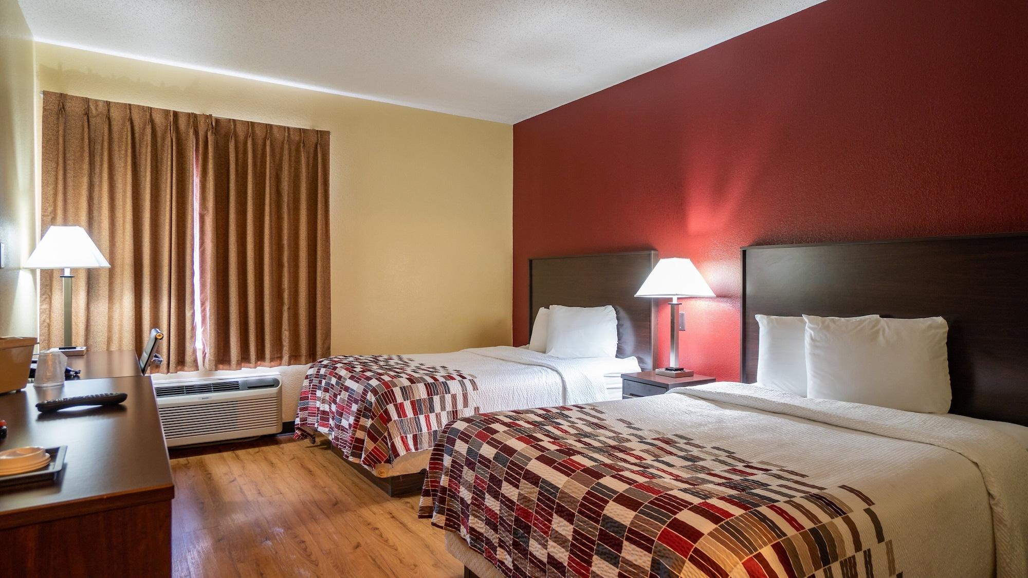 Red Roof Inn & Suites Indianapolis Airport Exteriör bild