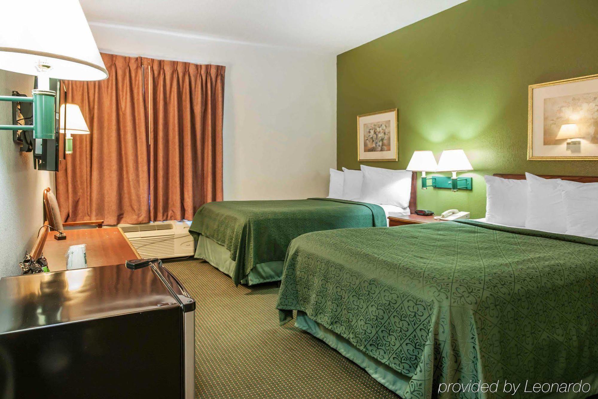 Red Roof Inn & Suites Indianapolis Airport Exteriör bild
